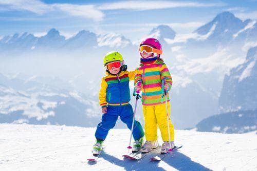 2 weeks in France for families | Children skiing in the Alps