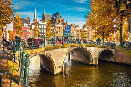 Fall destinations in Europe | Amsterdam in fall