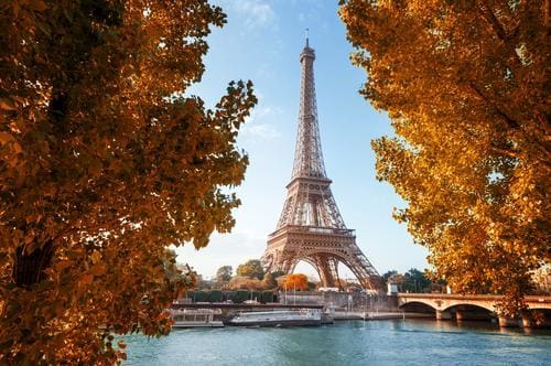 Fall destinations in Europe | Eiffel Tower in Paris in fall