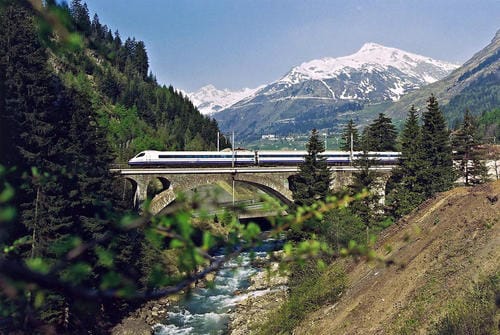 high_speed_train_cisalpino_switzerland_-_italy_-_germany_72dpi_1280x857px_e_nr-542